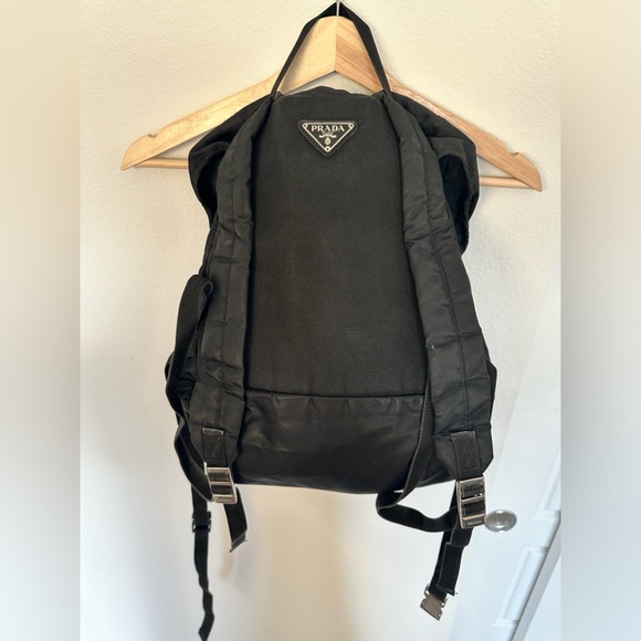 🖤PRADA Nylon Backpack - Picture 3 of 6